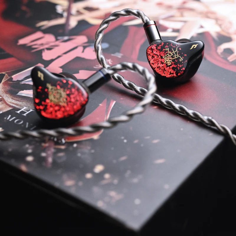 سماعات أذن هجينة متعددة المحرك - مراجعة In Ear Monitor Iem وسعره